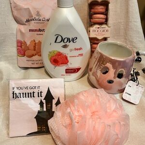 Dove Pink Halloween Raspberry Lime Body Wash Bundle